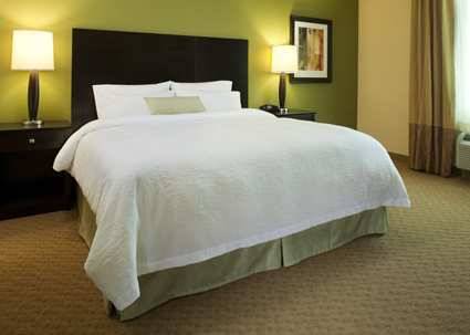 Hampton Inn and Suites Roanoke Airport/Valley View Mall