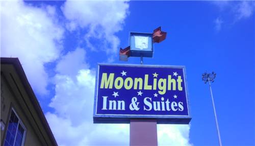 Moonlight Inn and Suites